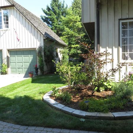 Cedar Gables Bed & Breakfast Niagara-on-the-Lake Luaran gambar
