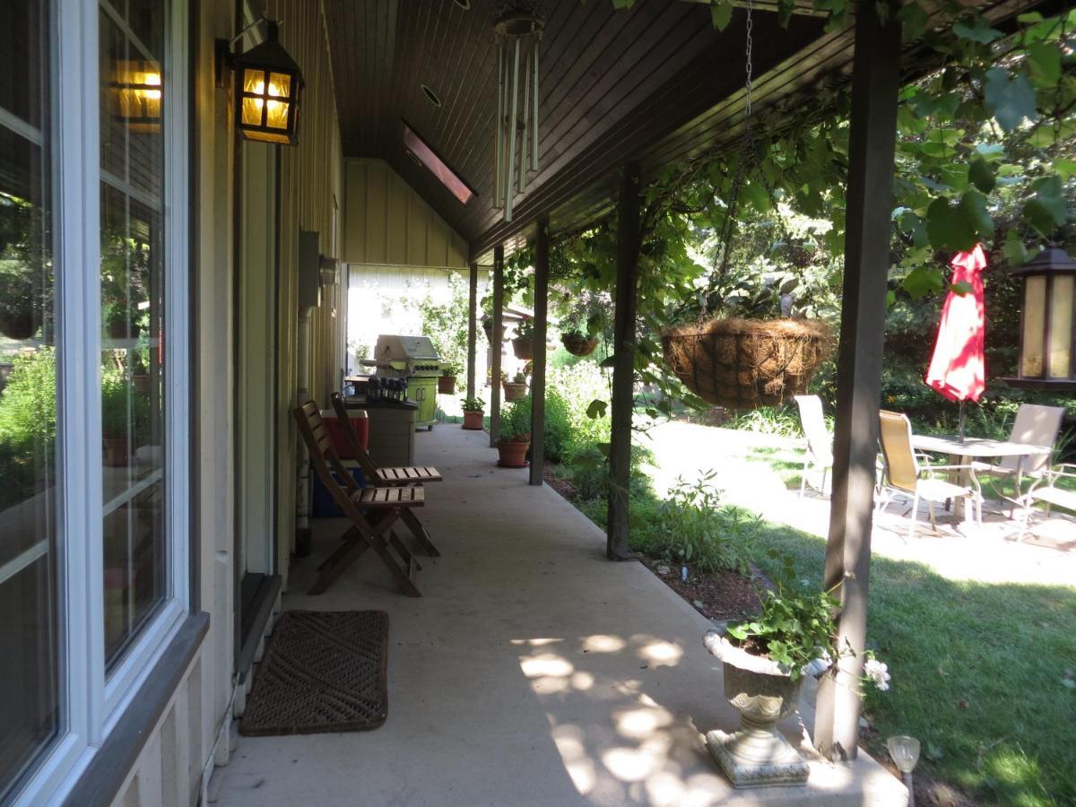 Cedar Gables Bed & Breakfast Niagara-on-the-Lake Bilik gambar